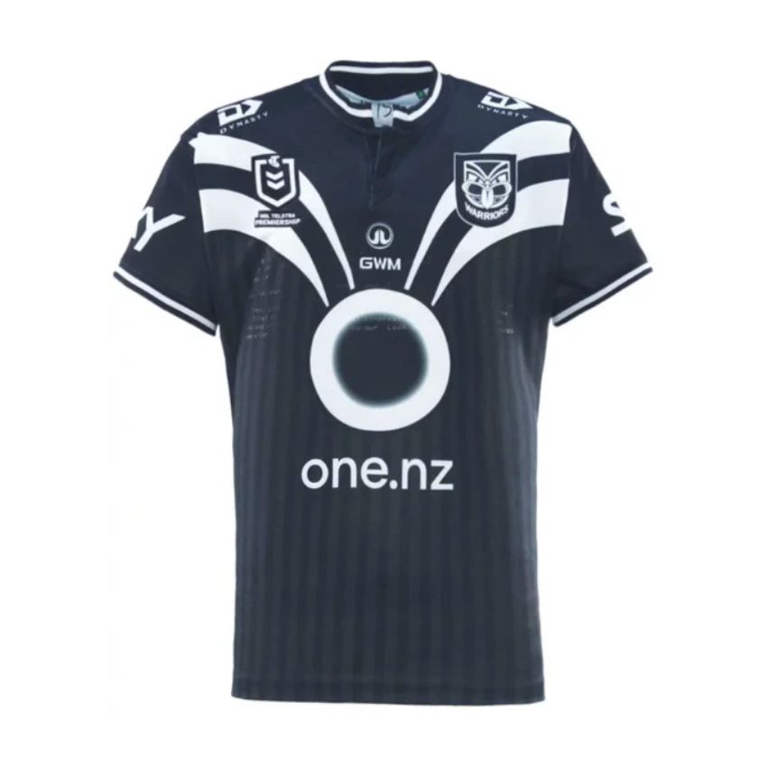 Maillot Rugby New Zealand Warriors Enfant - " Dear Warrior" 2025 1 Maillot Rugby New Zealand Warriors Enfant - " Dear Warrior" 2025